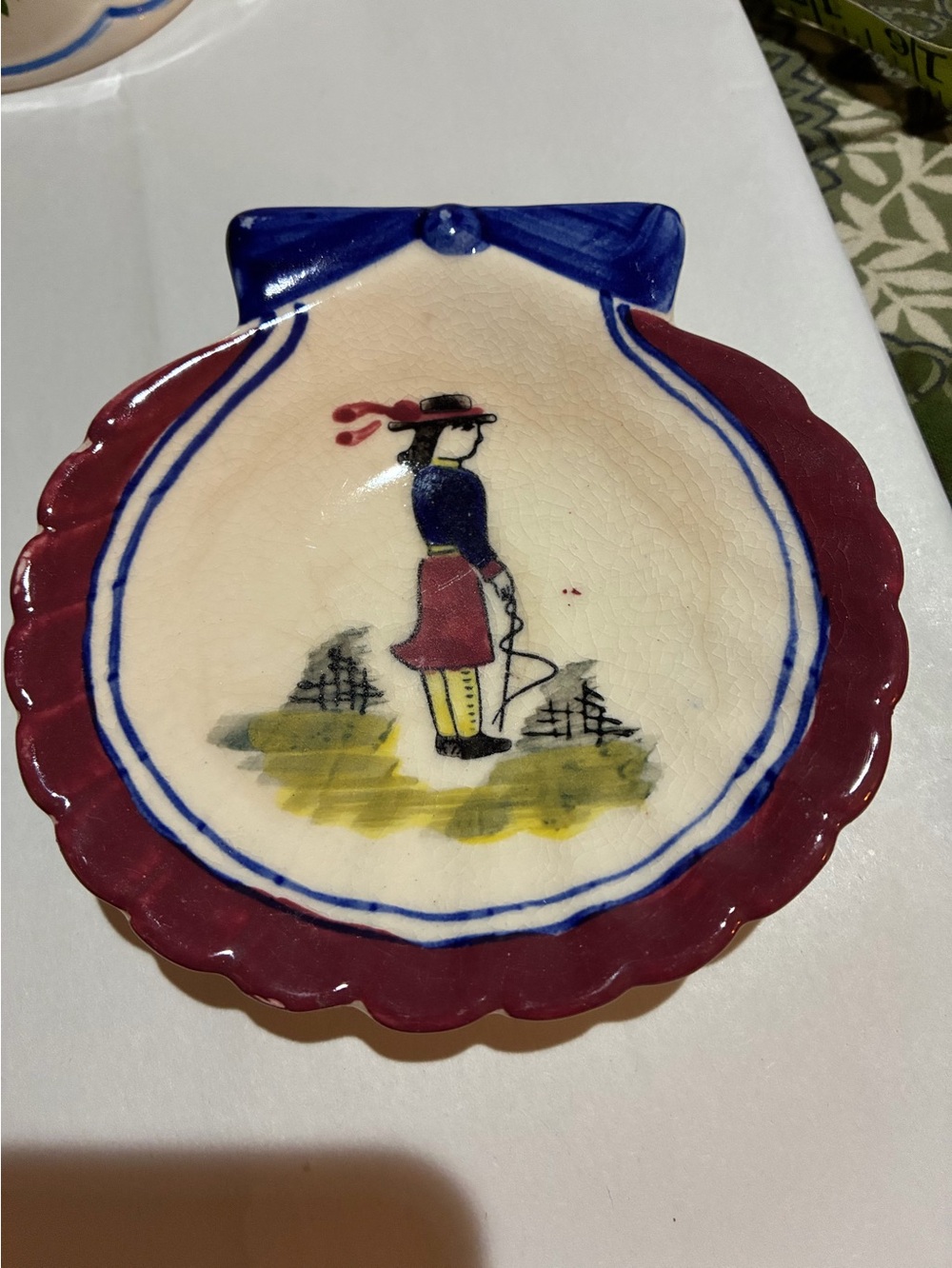 Antique 1930s Henriot Quimper Shell Shaped Soap Dish. Age related crazing. GUC